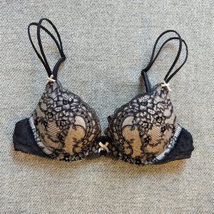 Victoria's Secret Very Sexy Push up 32B